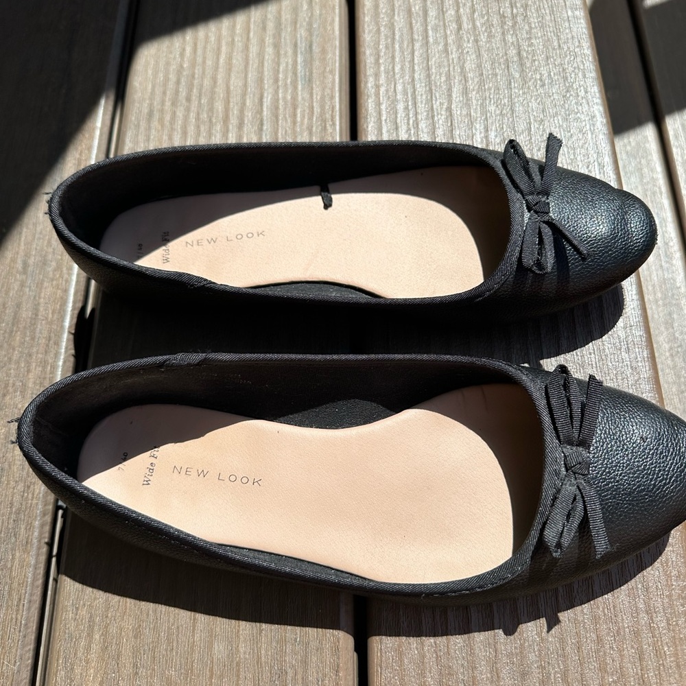 New Look Elegant Black Bow Flats Dress Shoes (9/9.5)